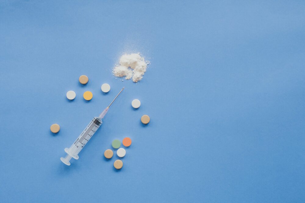 drugs-prescription-fentanyl-pills-needle